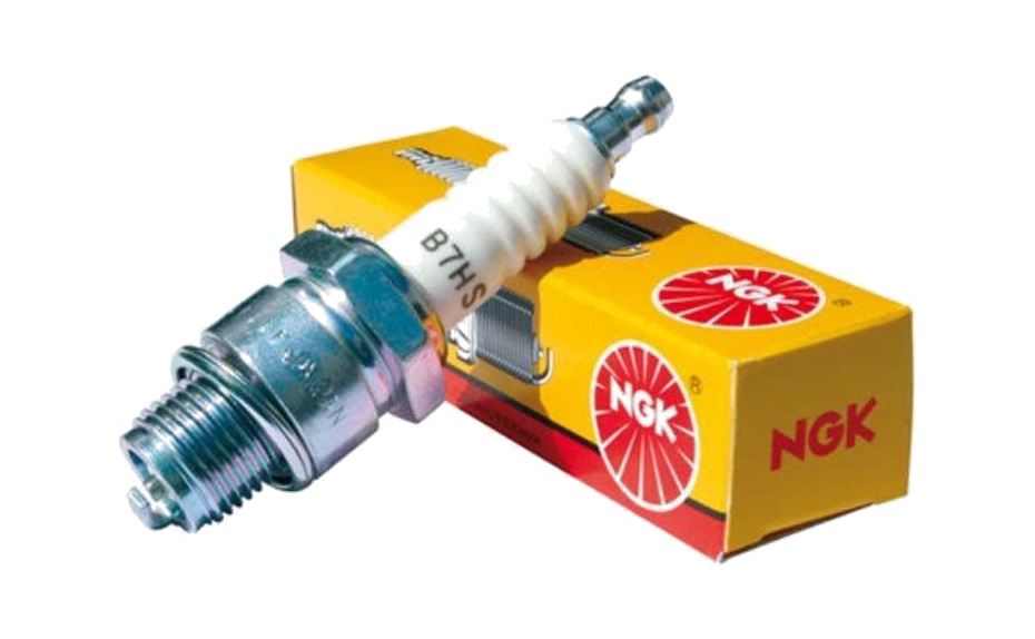 NGK SPARK PLUG B7HS - Picture 1 of 1